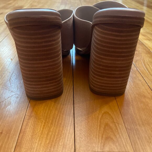 Marc Fisher Barli Tan Suede Leather Upper Open Square Toe 4" Heel Sandal Size 11 - Picture 4 of 5